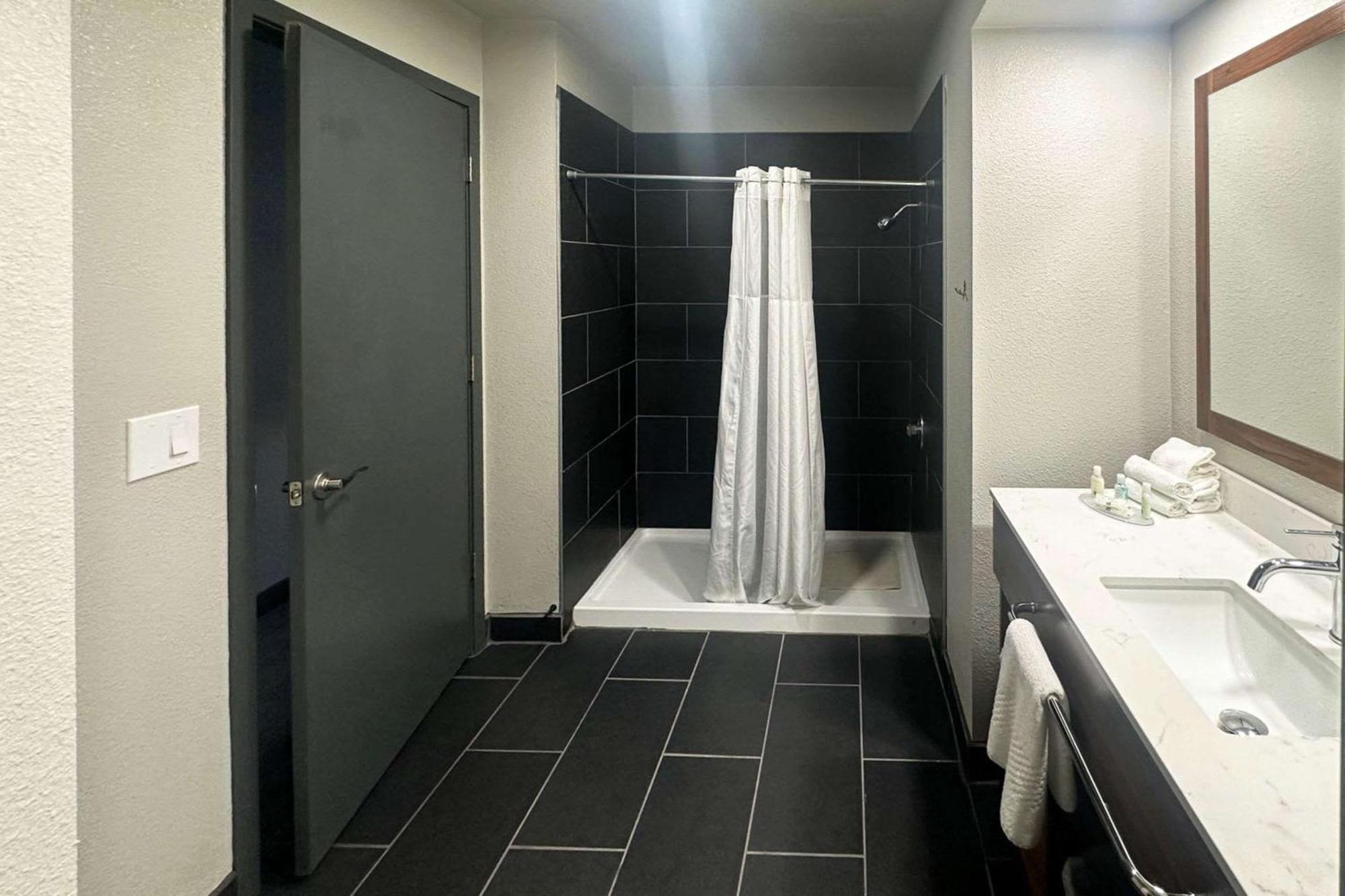 Quality Inn Portland Airport Pdx מראה חיצוני תמונה