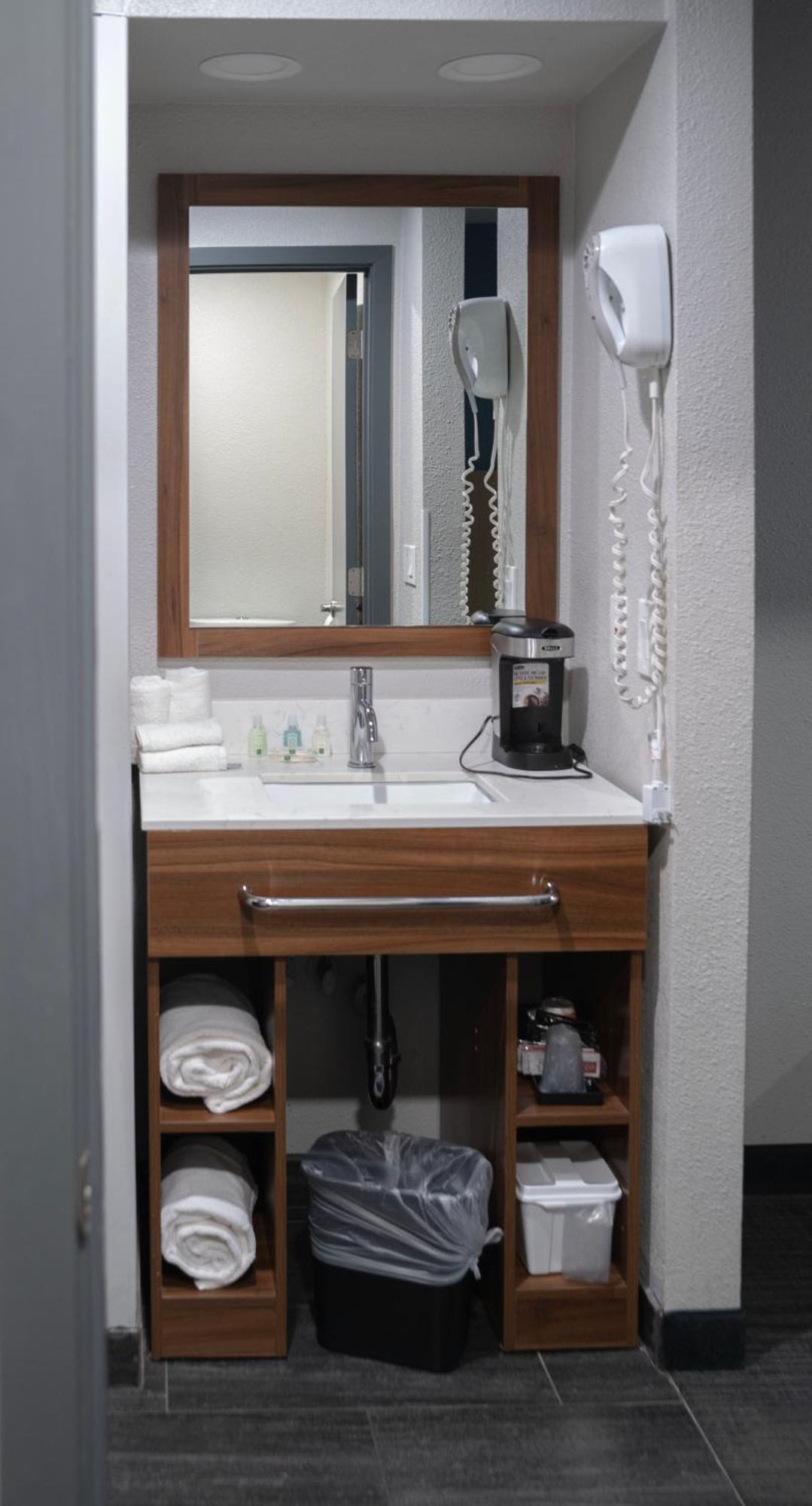Quality Inn Portland Airport Pdx מראה חיצוני תמונה